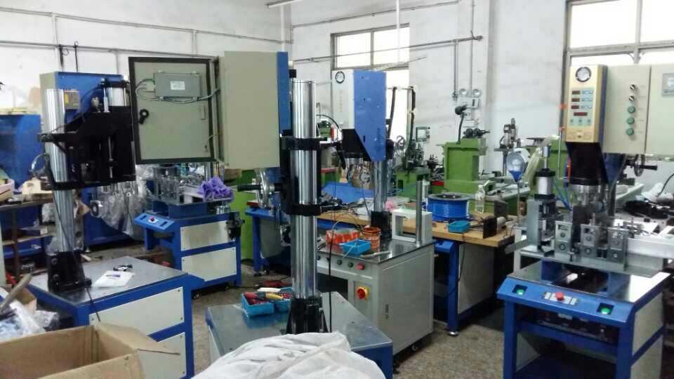 全國最大銷量最好名譽最高的一家品牌清潔球機器廠家 金屬成型設備 刷洗大王機器生產廠家圖片_高清圖_細節圖-臨沂云峰清潔球機器設備廠 -