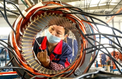 合肥經(jīng)濟(jì)強(qiáng)勢復(fù)蘇破浪前行